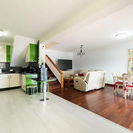 Apartment Al Mar